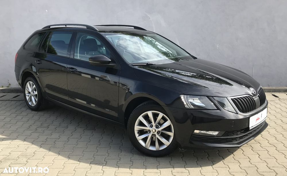 Skoda Octavia 1.6 TDI DSG Ambition - 3