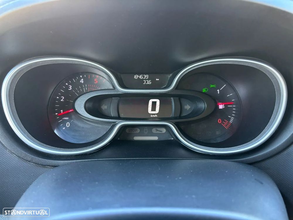 Renault Trafic 2.0 DCI IVA DEDUTIVEL A/C - 19