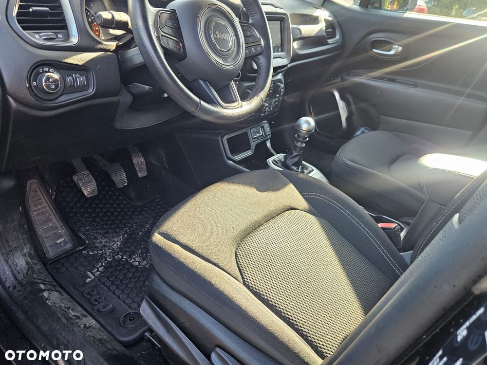 Jeep Renegade - 18