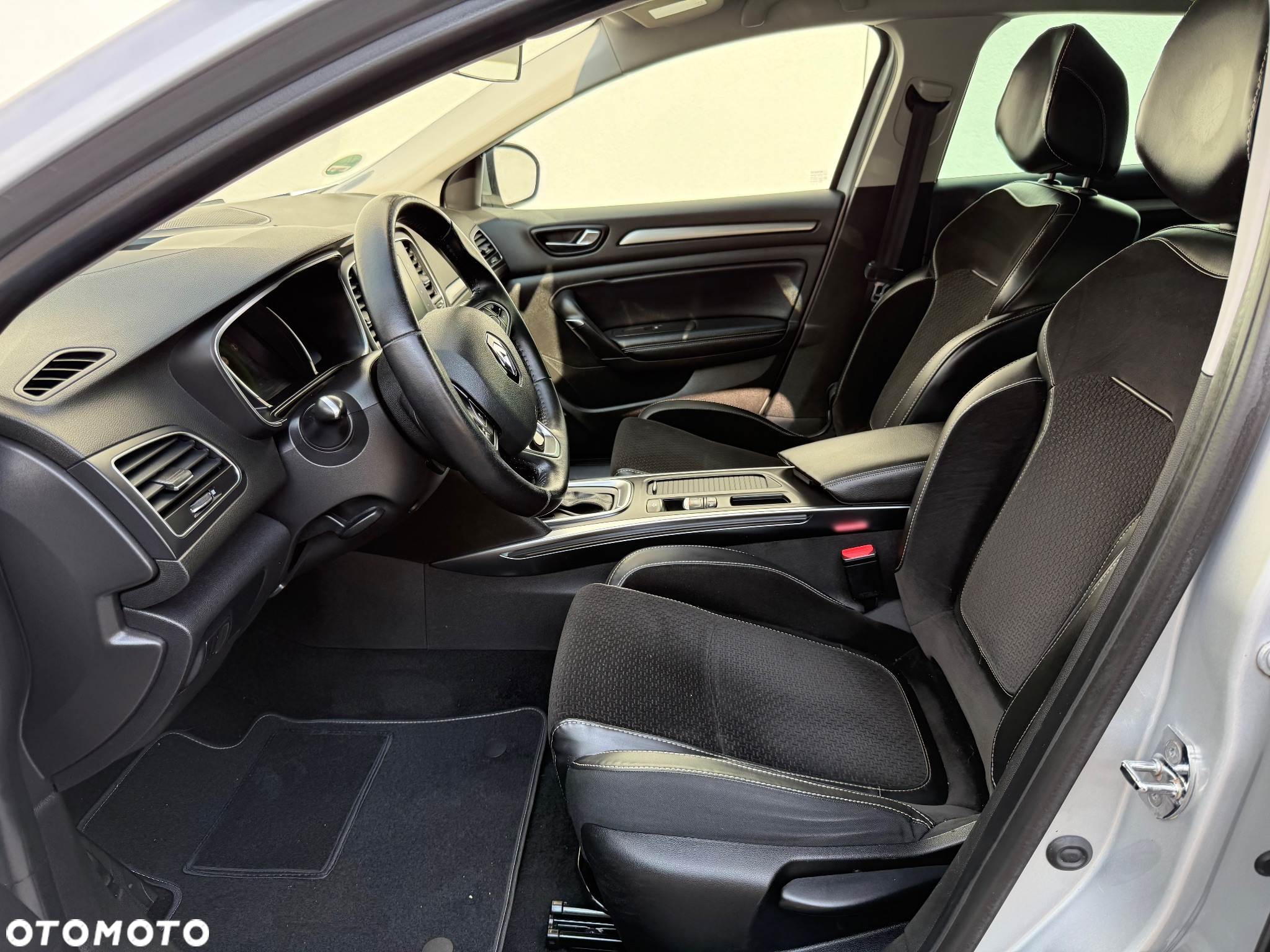 Renault Megane 1.5 dCi Bose EDC - 22