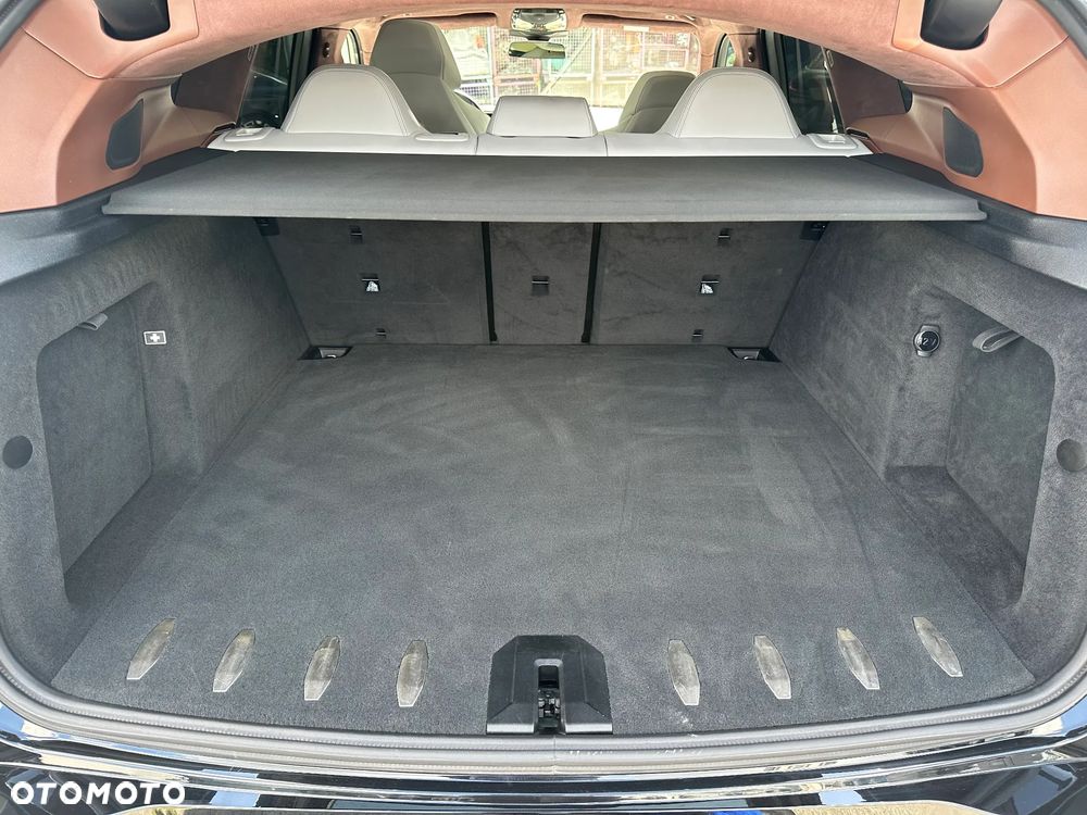 BMW XM PHEV sport - 26