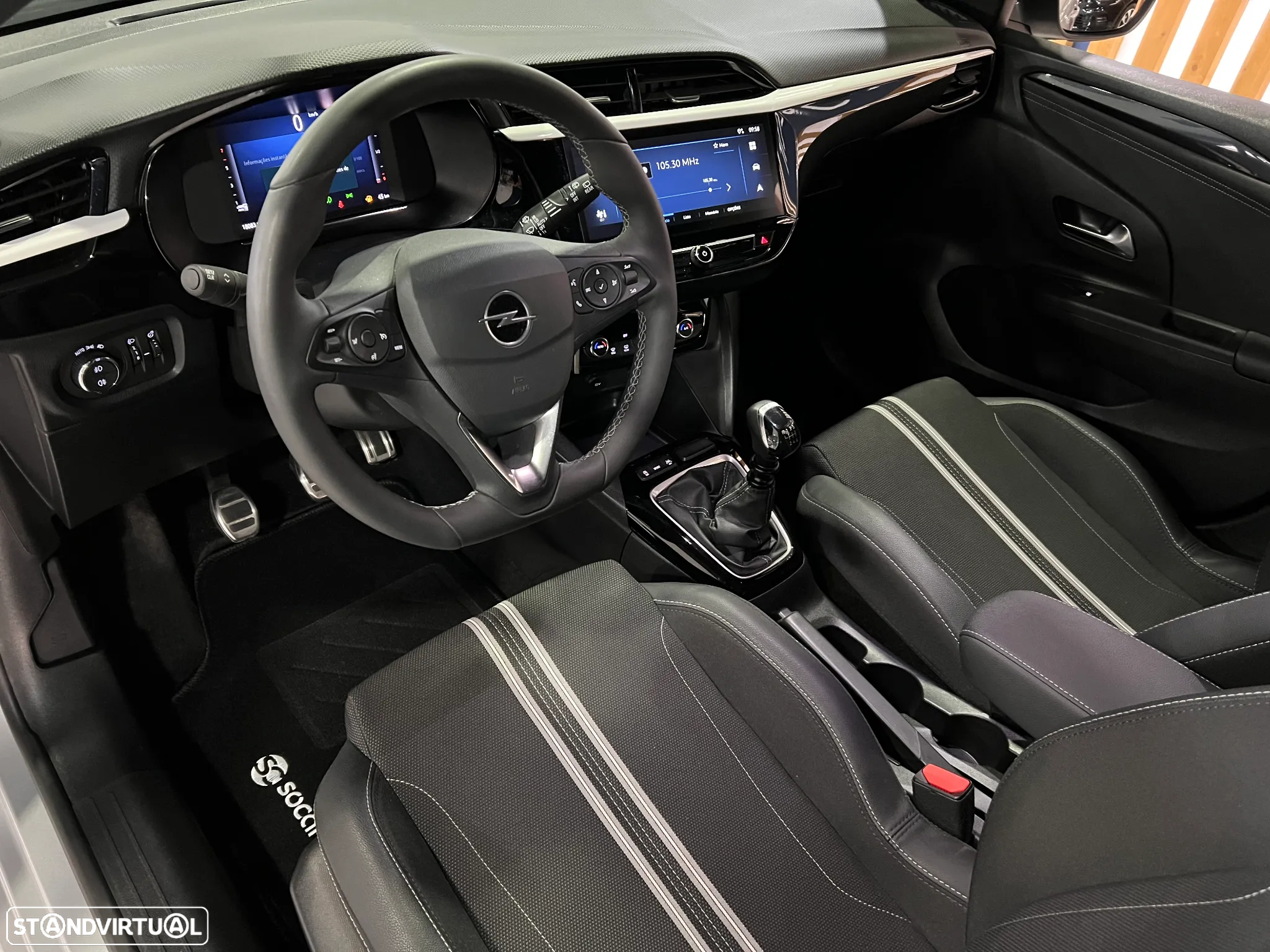Opel Corsa 1.2 T GS - 20