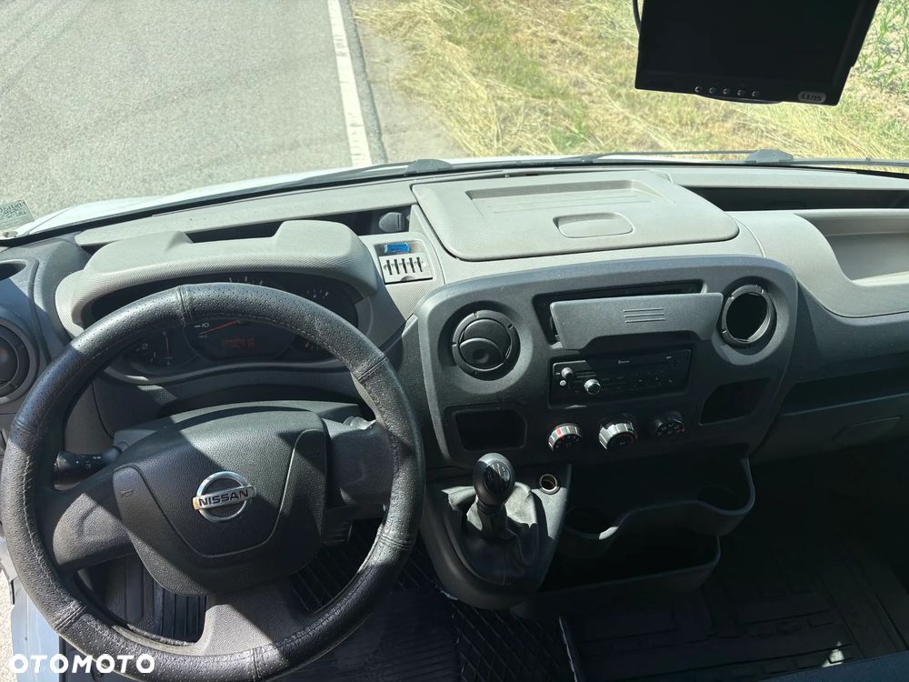 Nissan NV400 - 13