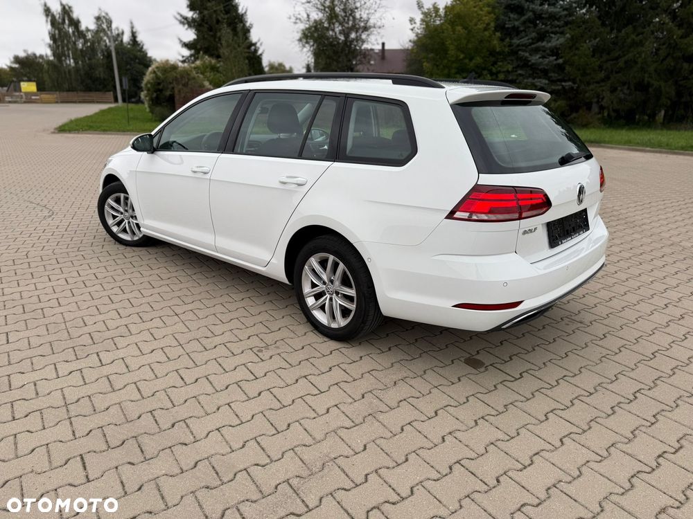 Volkswagen Golf 1.6 TDI BlueMotion Technology Trendline - 23