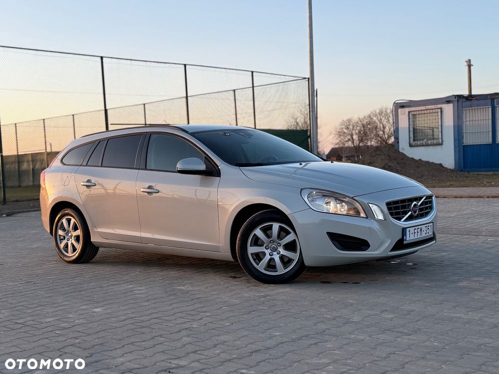 Volvo V60 D3 Summum - 26