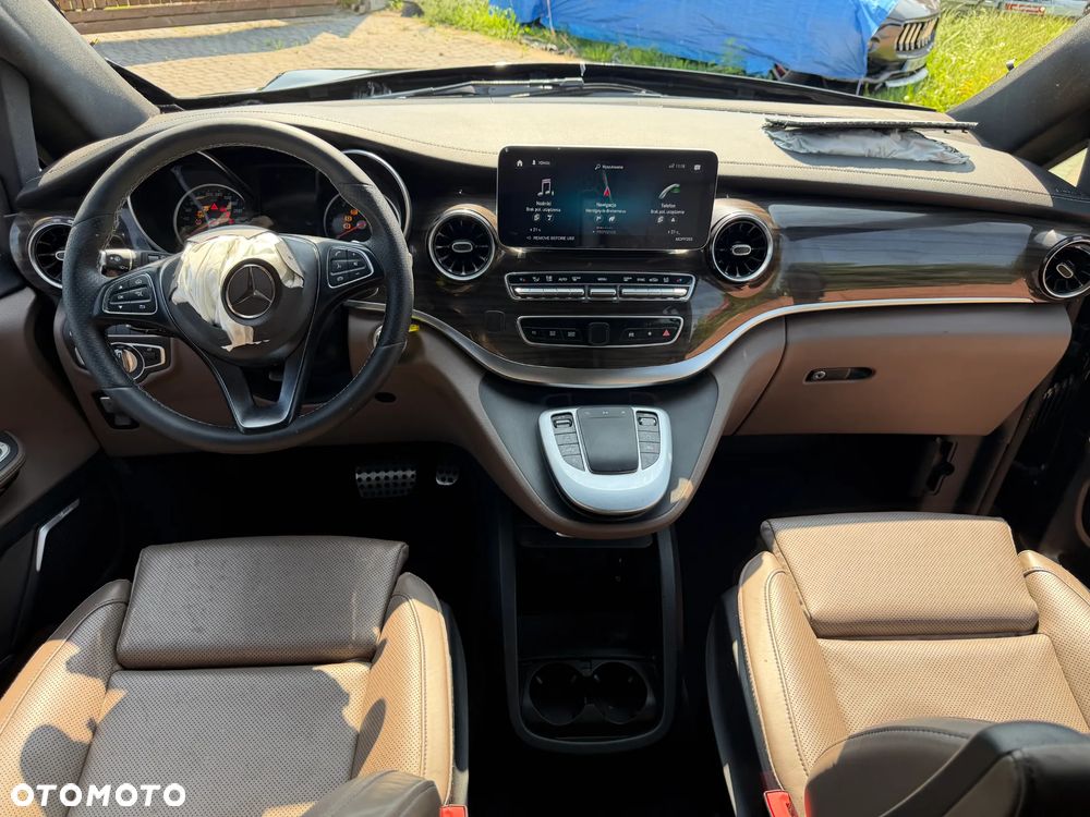 Mercedes-Benz Klasa V 300 d extralang 4Matic 9G-TRONIC Exclusive - 11