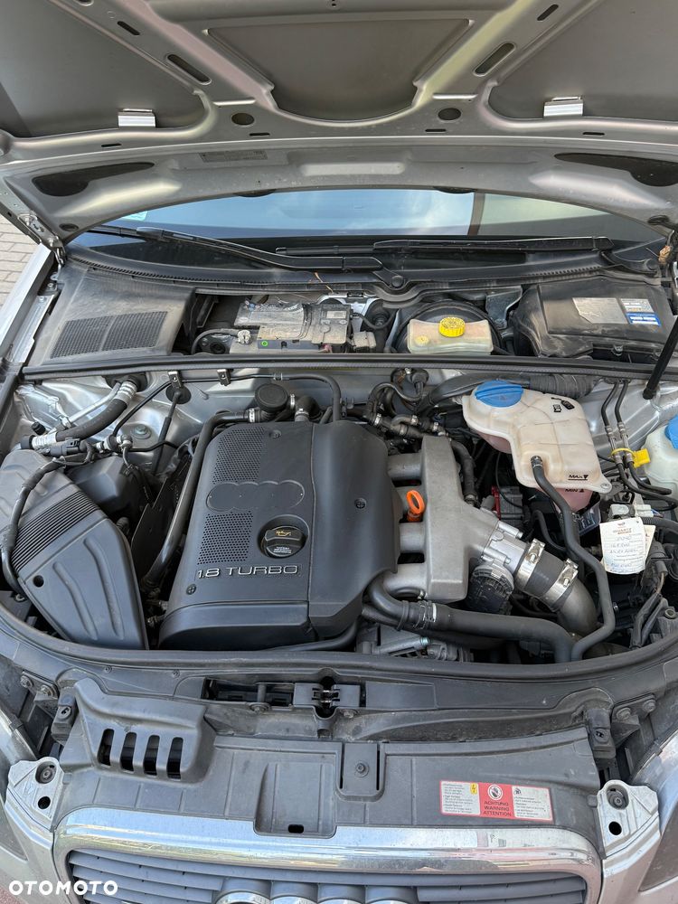 Audi A4 Limousine 1.8T Quattro - 12