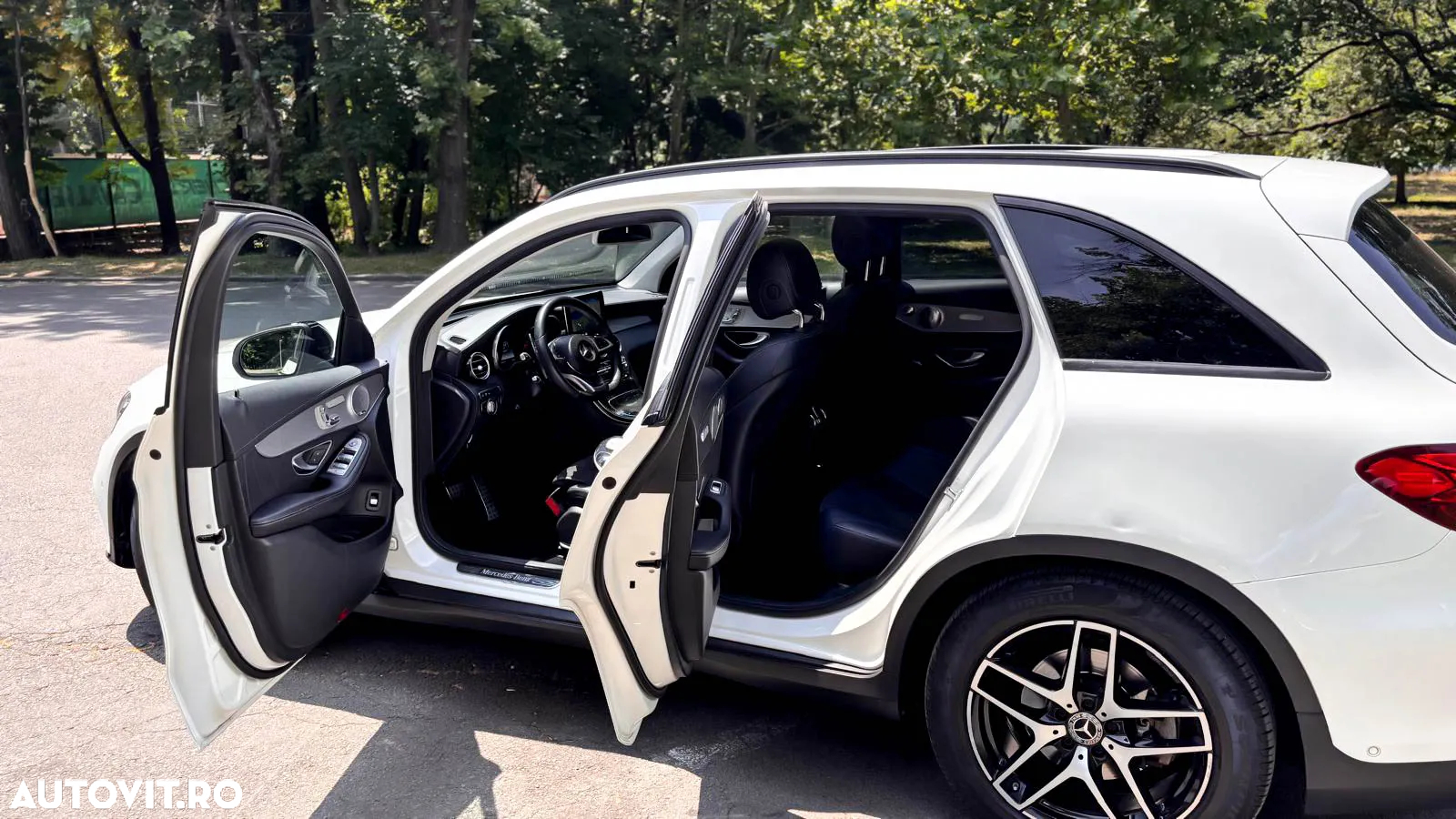 Mercedes-Benz GLC 350 e 4MATIC - 11