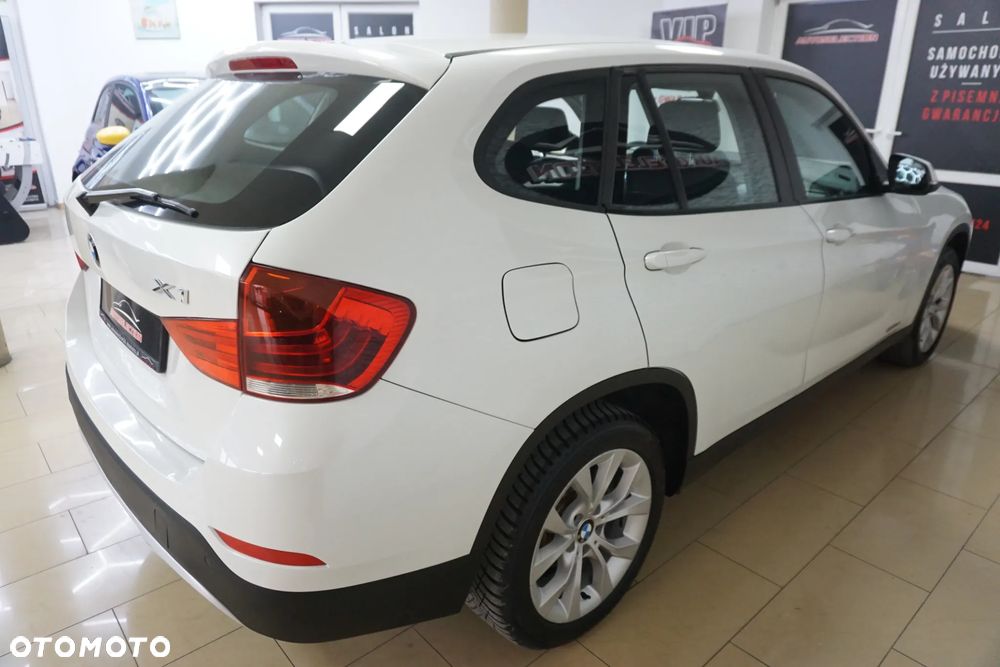 BMW X1 sDrive16d xLine - 9