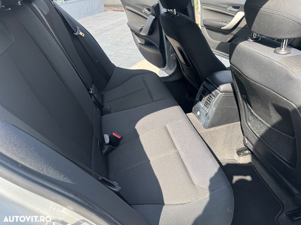 BMW Seria 1 116i Aut. Sport Line - 7