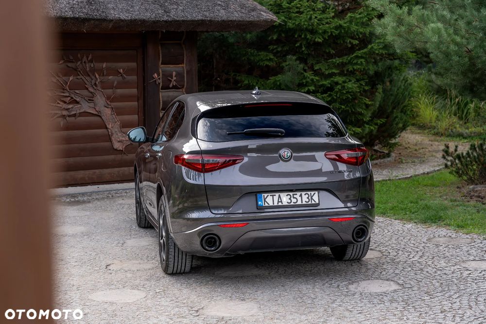 Alfa Romeo Stelvio 2.2 JTDM Q4 - 12