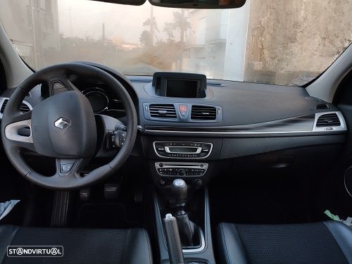 Renault Mégane Sport Tourer 1.5 dCi Dynamique - 6