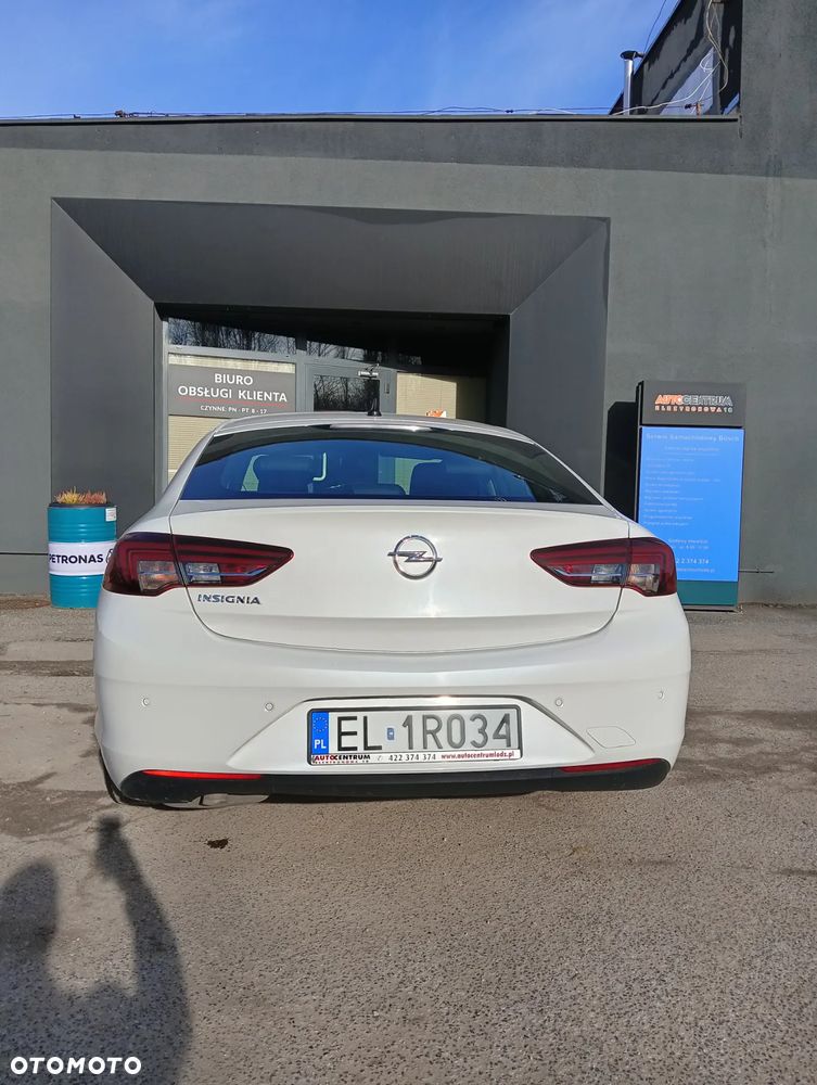 Opel Insignia 1.5 T Enjoy S&S - 11