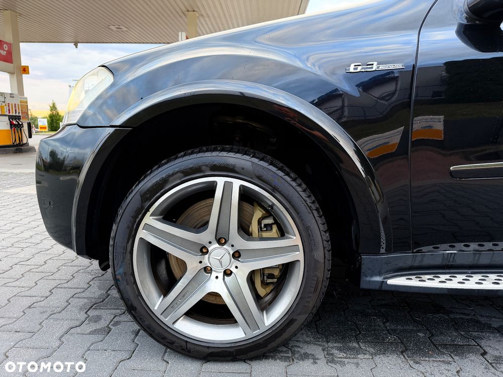 Mercedes-Benz ML 63 AMG 4Matic 7G-TRONIC - 11