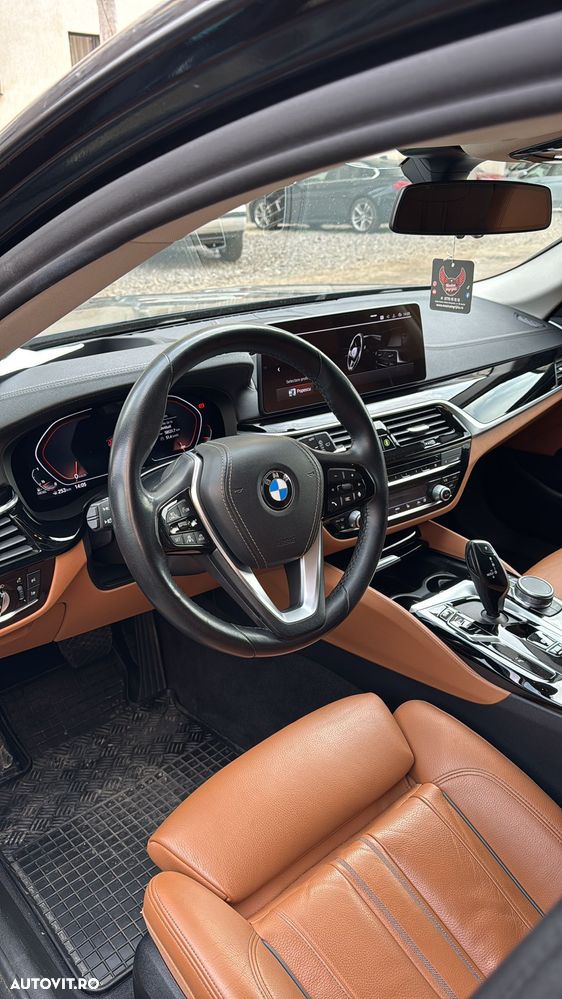 BMW Seria 5 530d Aut. Luxury Line - 10