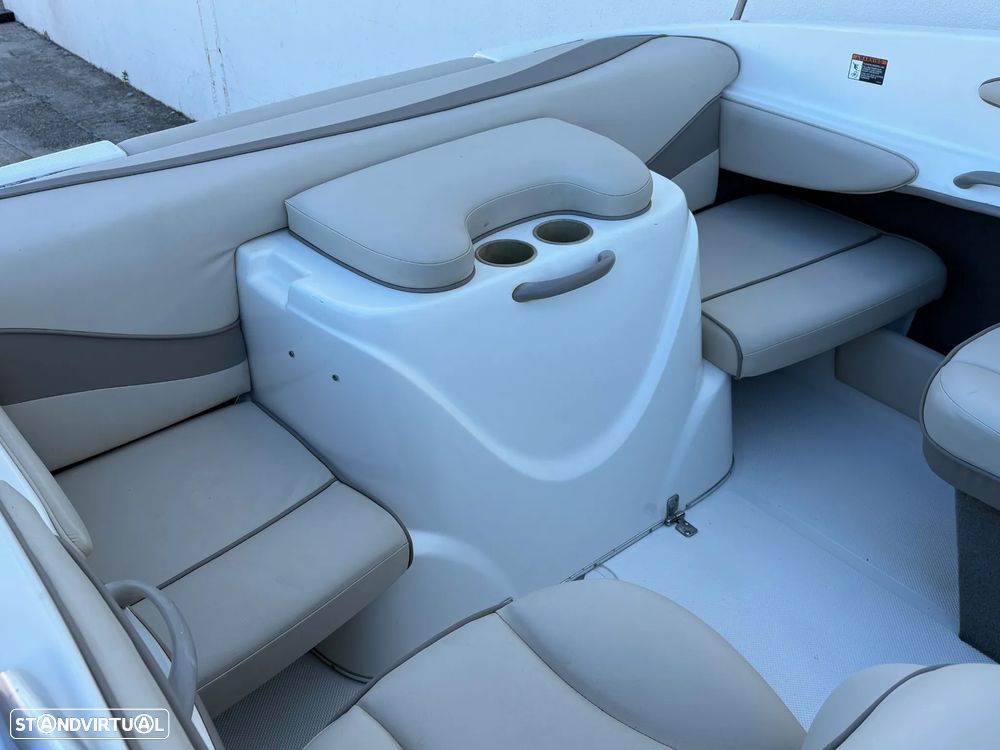 Bayliner Capri 602 - 6