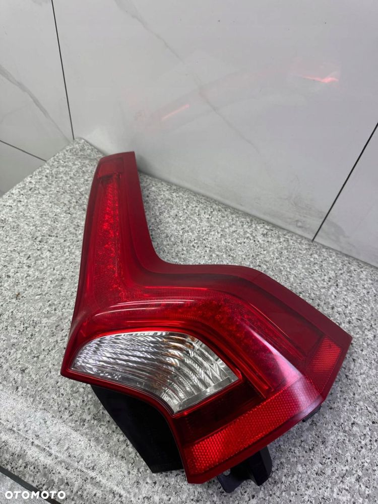 lampa prawy tył volvo v60 ii 2013-2018 31395929 - 4