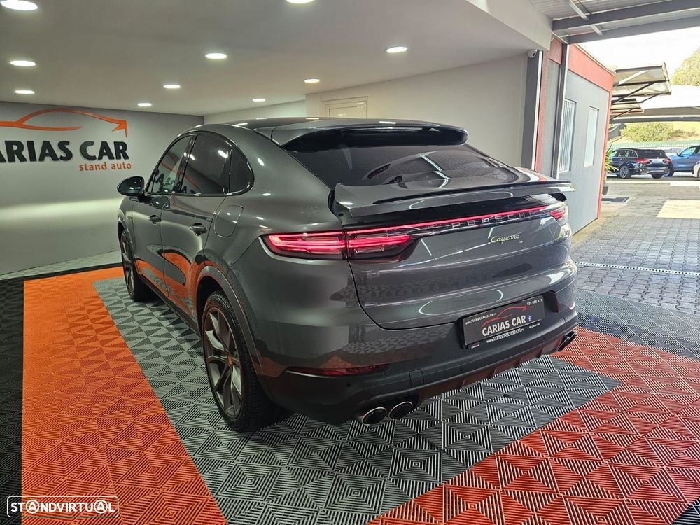 Porsche Cayenne Coupé E-Hybrid Platinum Edition - 6