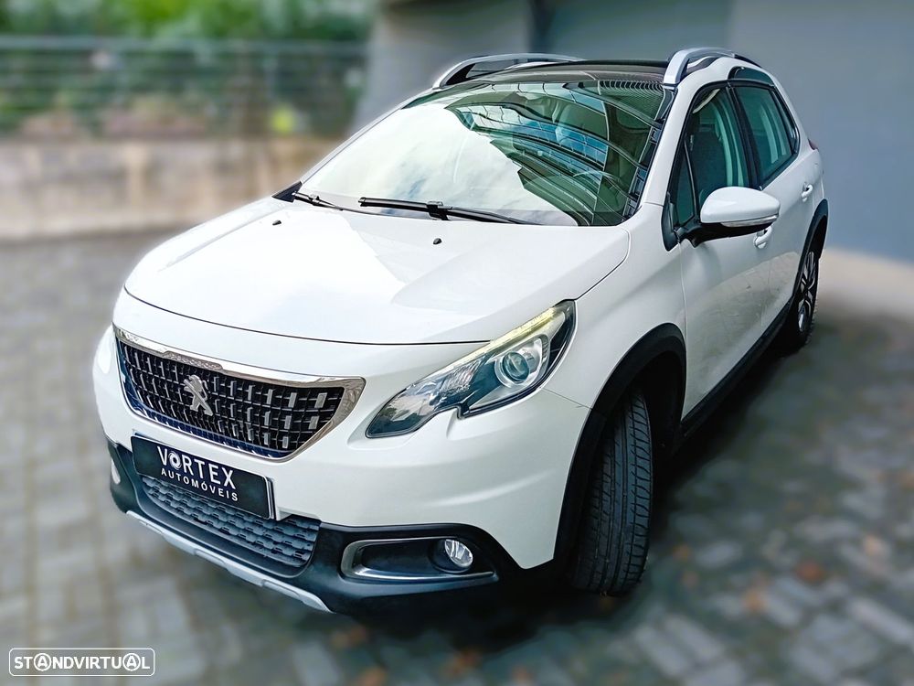 Peugeot 2008 1.2 PureTech Allure - 4