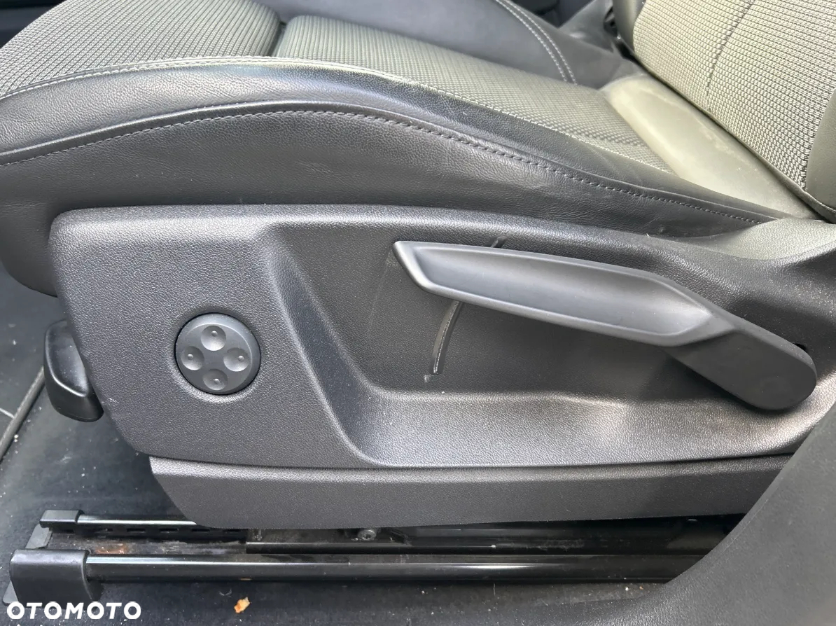 Audi Q5 40 TDI quattro S tronic sport - 10