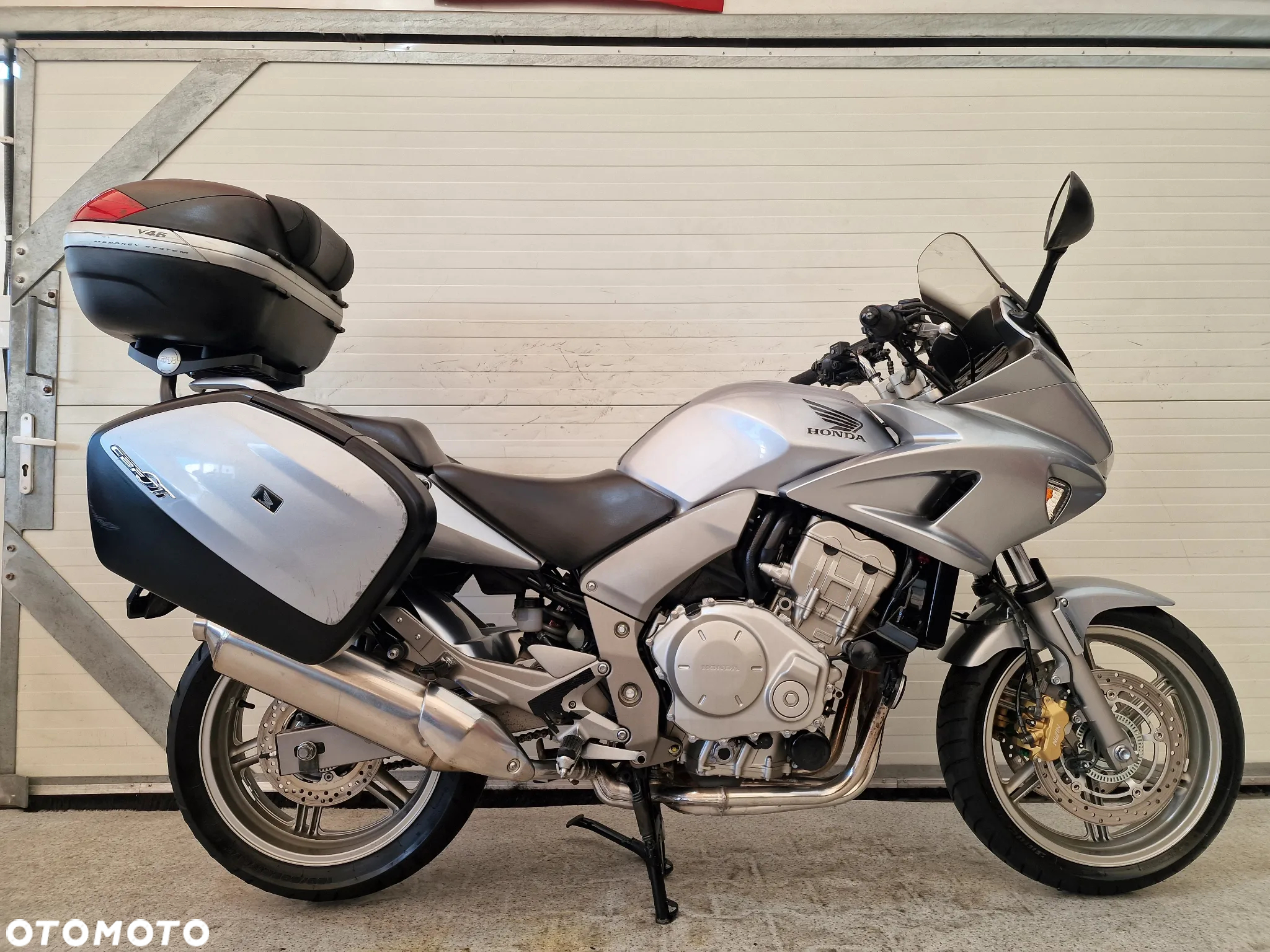Honda CBF - 4