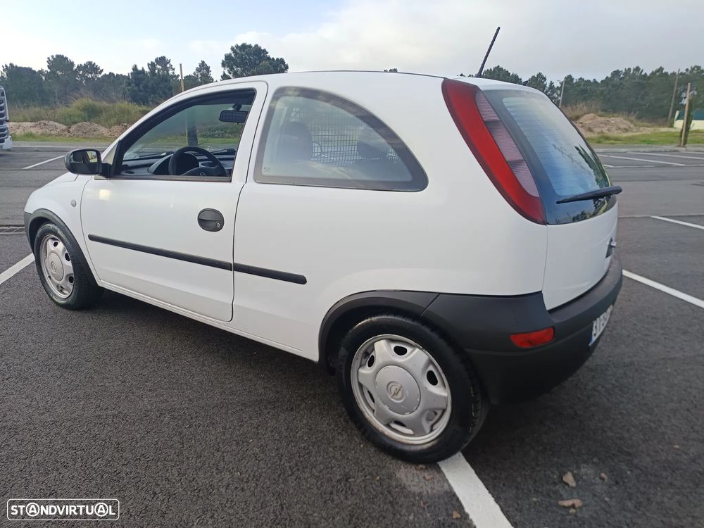 Opel Corsa 1.7 DTi - 3