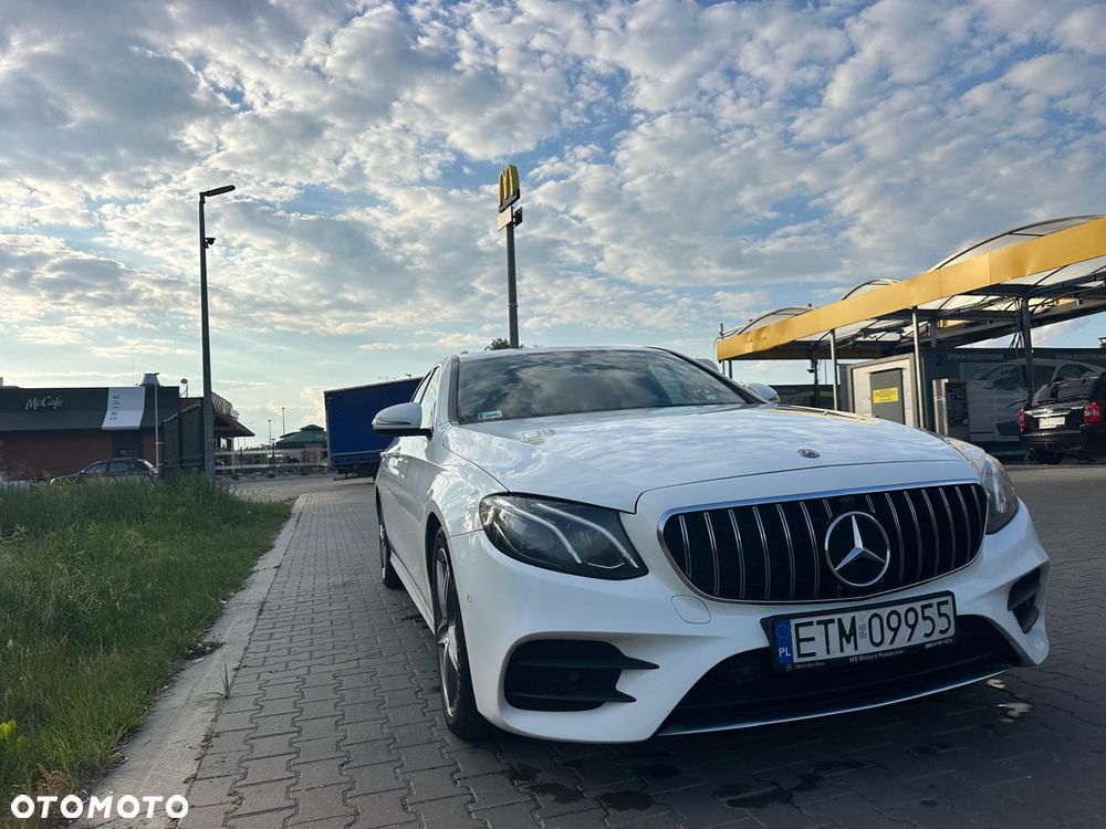 Mercedes-Benz Klasa E 220 d 9G-TRONIC - 4