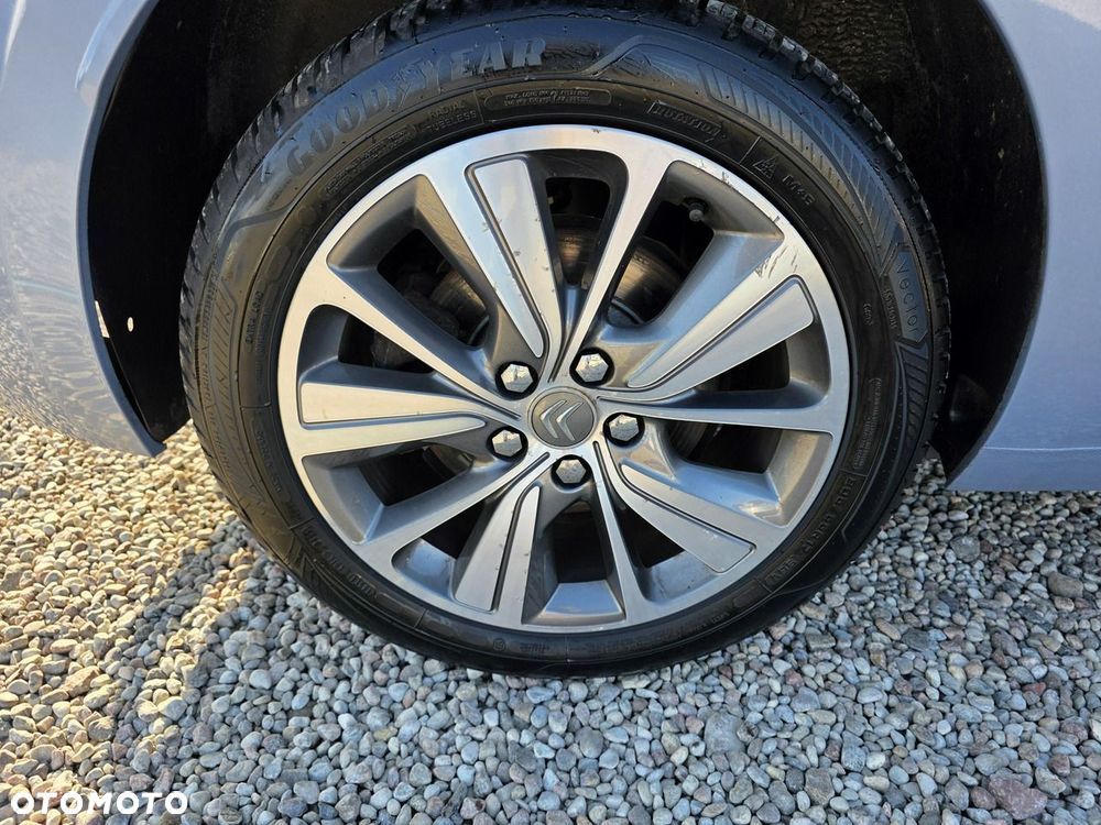 Citroën C4 Grand Picasso 1.6 e-HDi Exclusive - 17