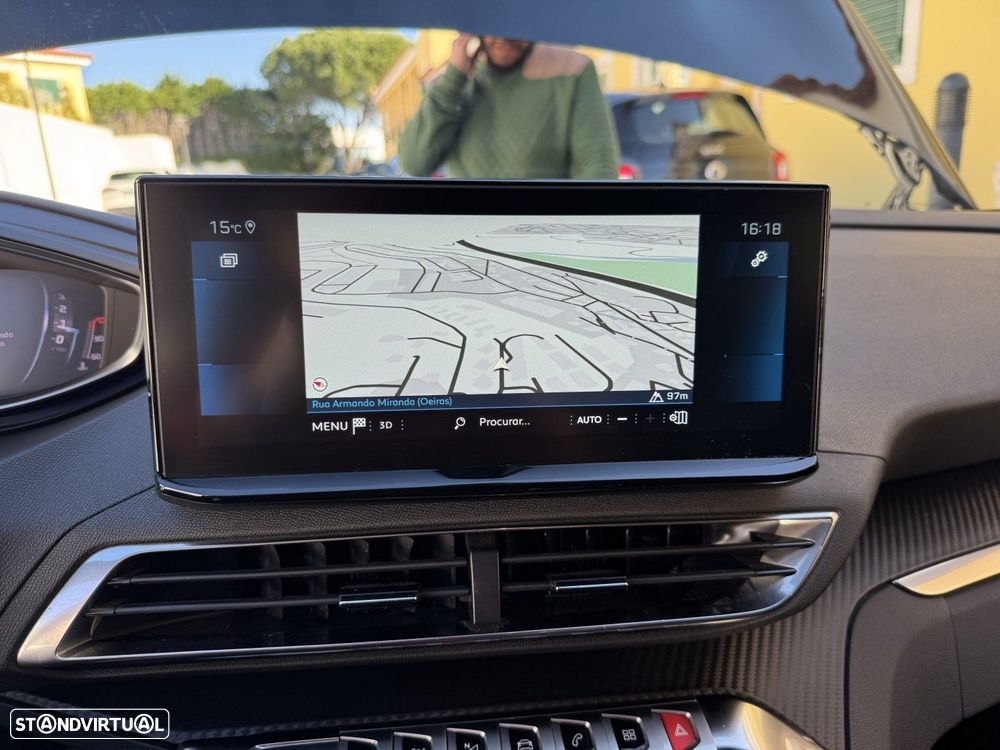 Peugeot 5008 1.2 PureTech Allure Pack - 23