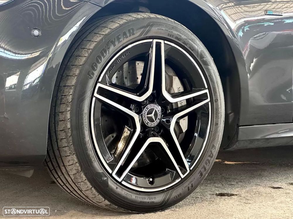 Mercedes-Benz E 300 de 9G-TRONIC AMG Line - 2