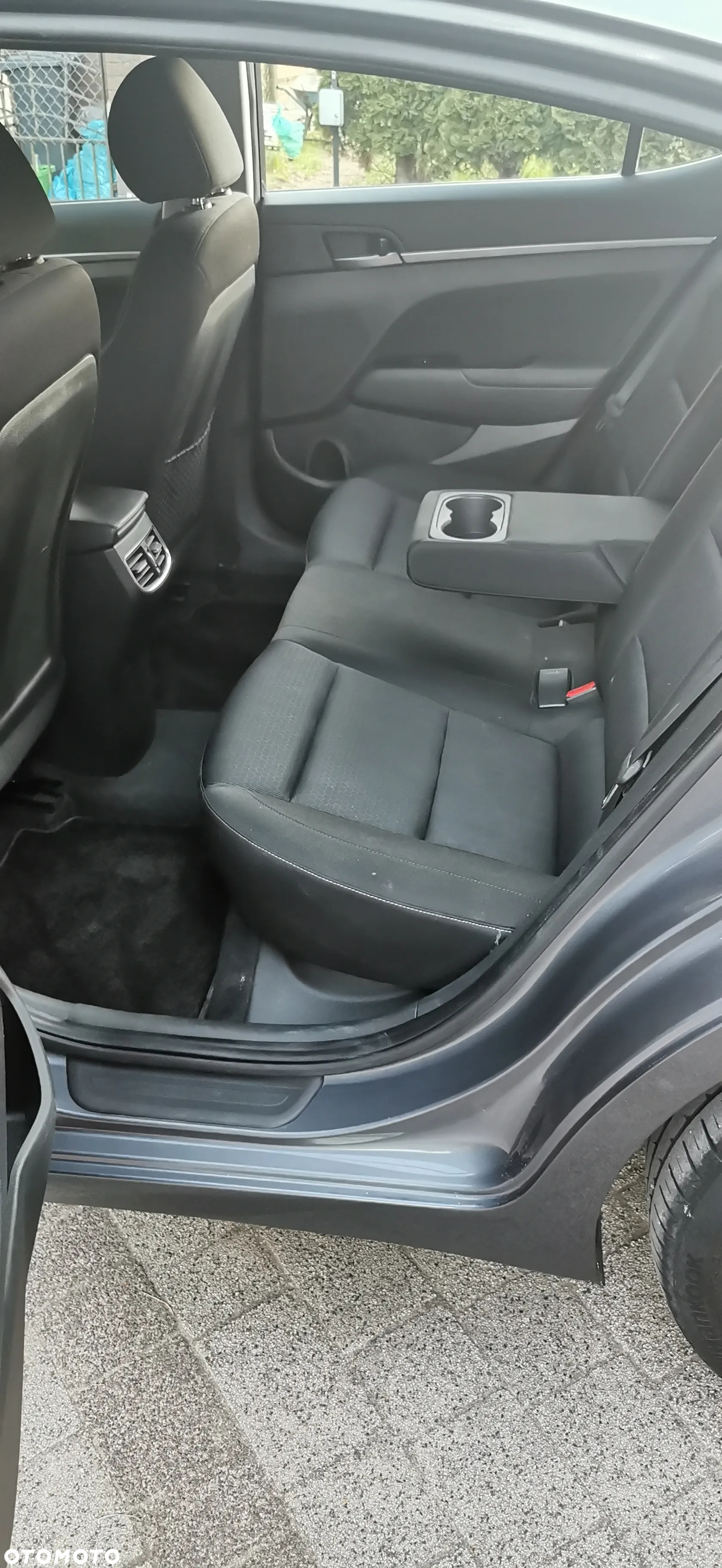 Hyundai Elantra - 15