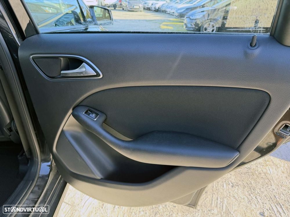 Mercedes-Benz B 180 d Style - 22