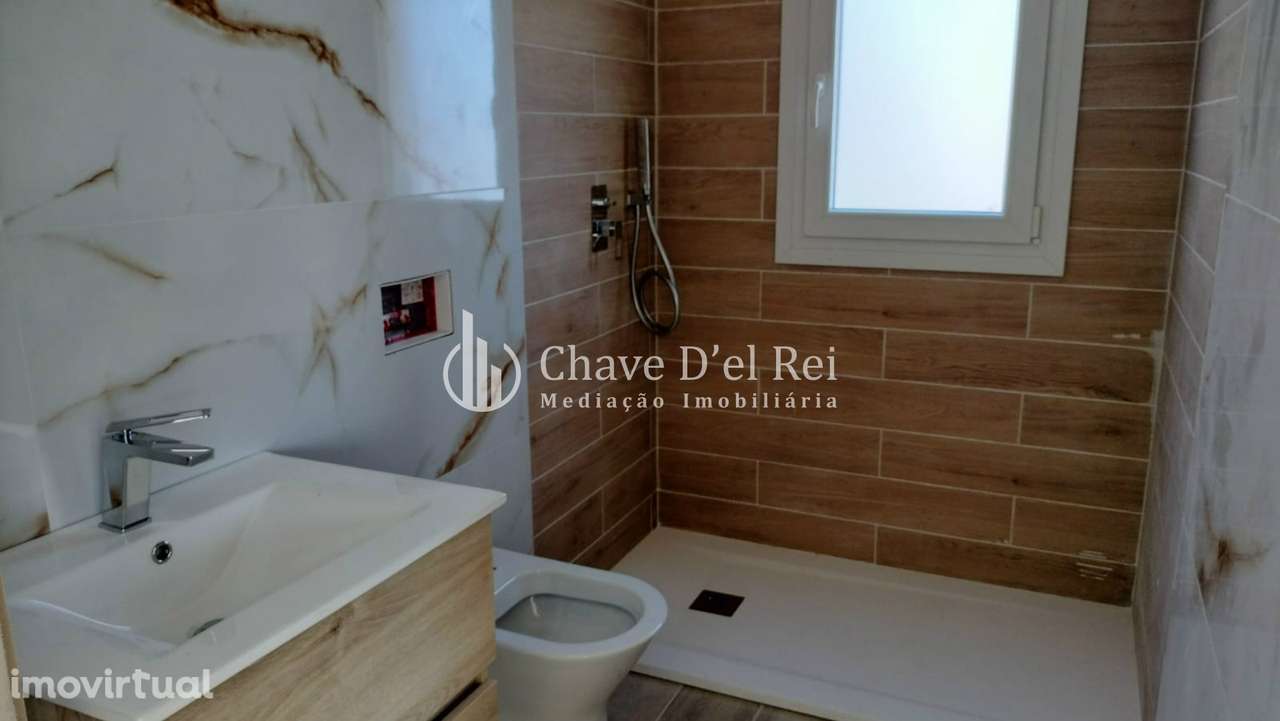 Moradia em Banda T3+2 Venda em Orgens,Viseu - Grande imagem: 4/28