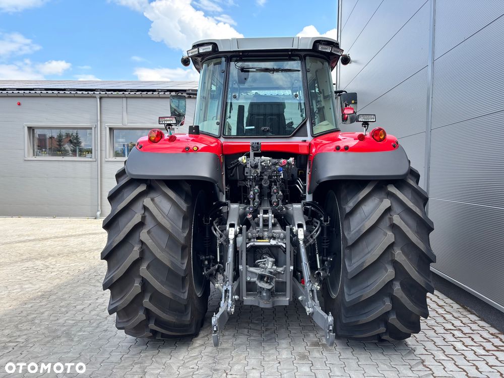 Massey Ferguson 7S.210 - 11