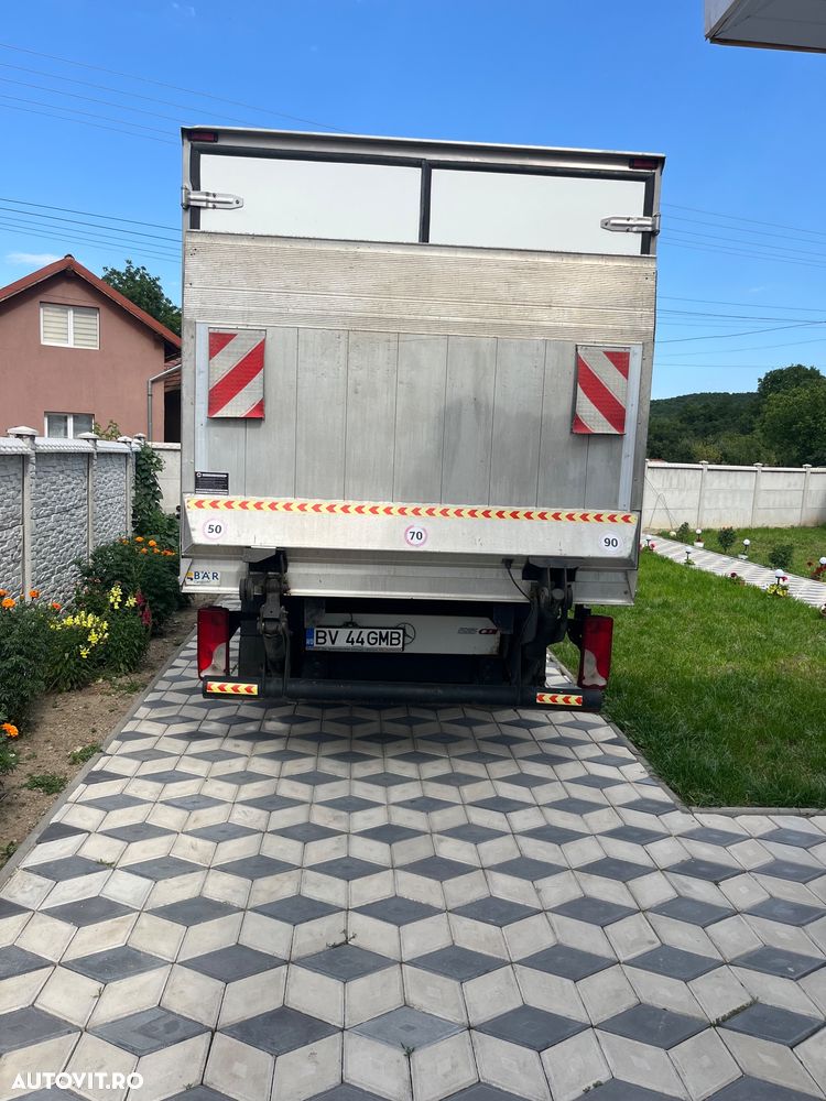 Mercedes-Benz Sprinter 906.211 - 2