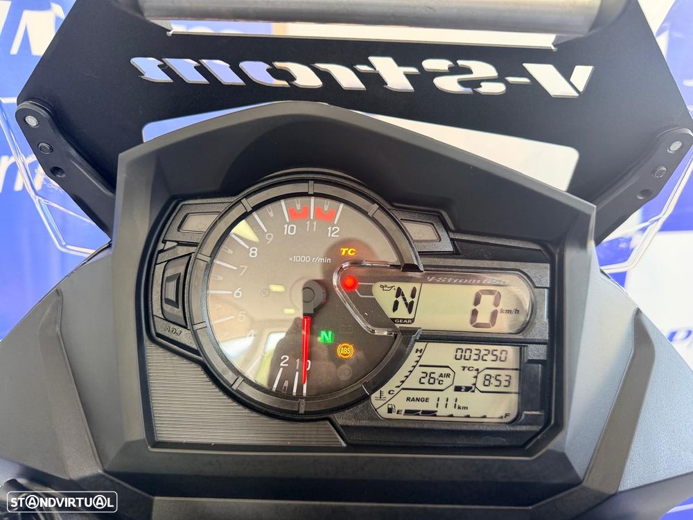 Suzuki DL 650XT - 12