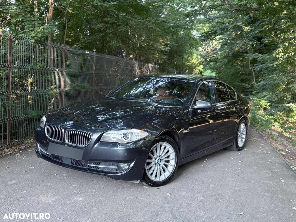 BMW Seria 5 525d xDrive AT - 3