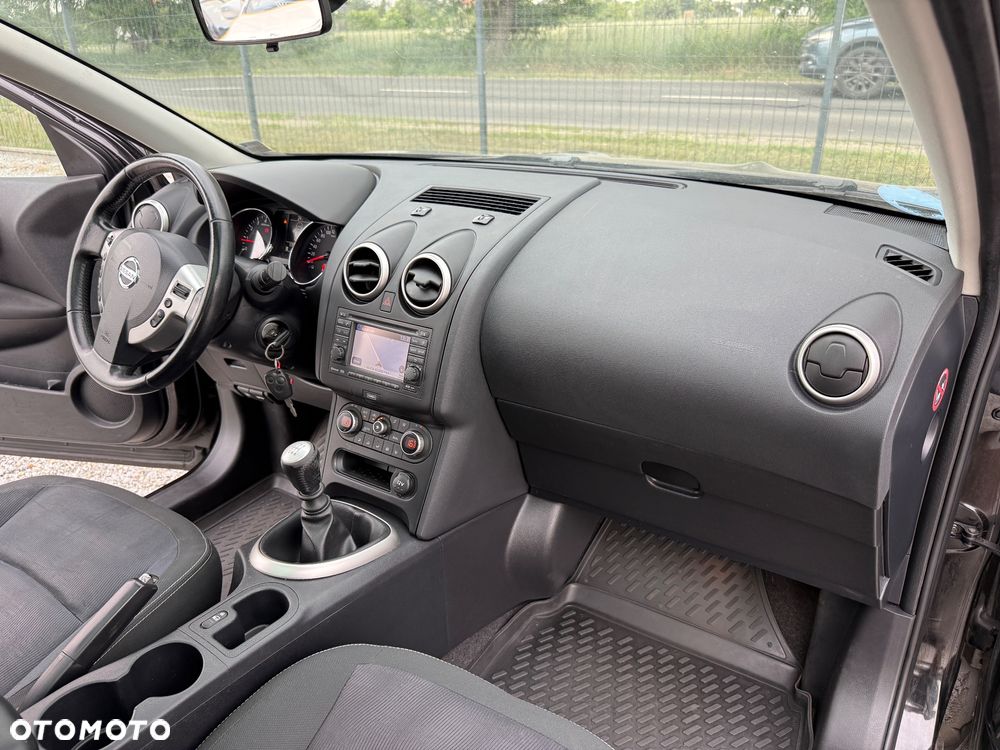 Nissan Qashqai+2 - 19