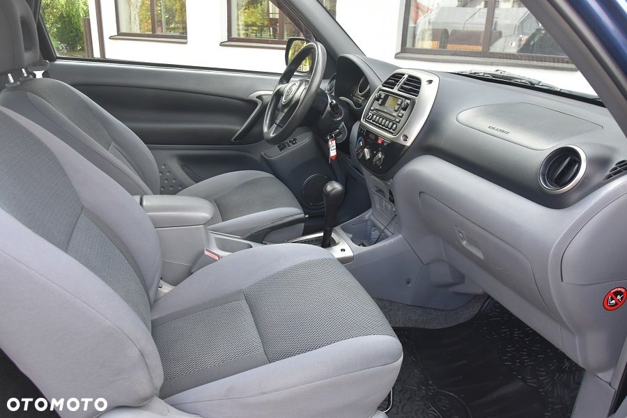 Toyota RAV4 - 17