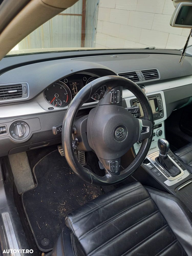 Volkswagen Passat Alltrack 2.0 TDI 4Motion DSG BlueMotion Tec - 1