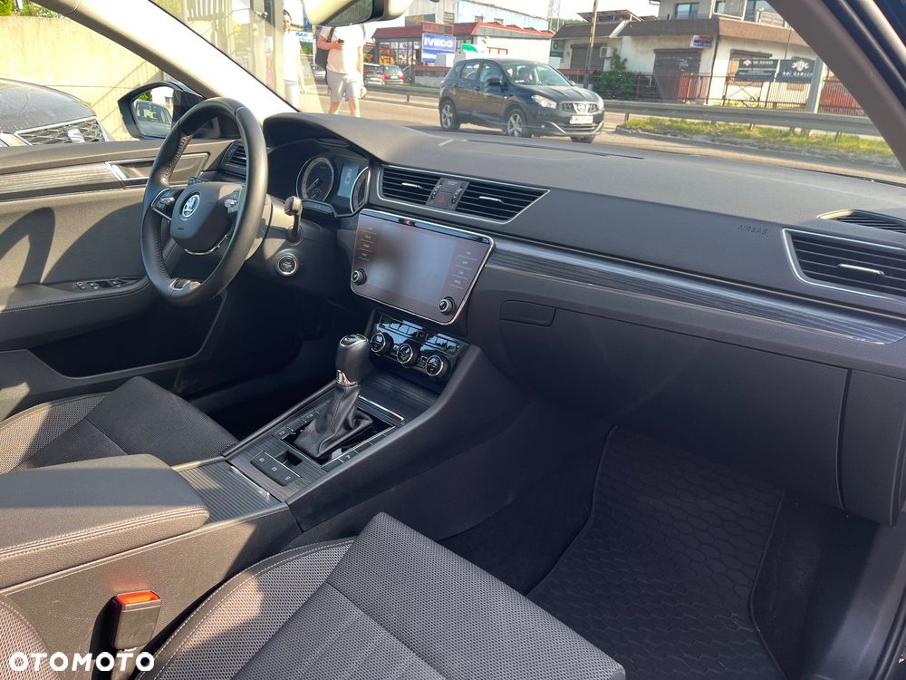 Skoda Superb 2.0 TSI DSG Style - 9