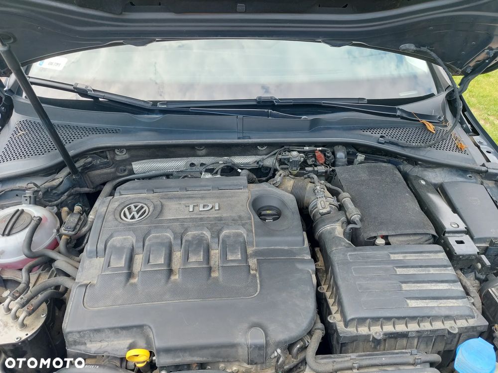 Volkswagen Golf 1.6 TDI BlueMotion Trendline - 6
