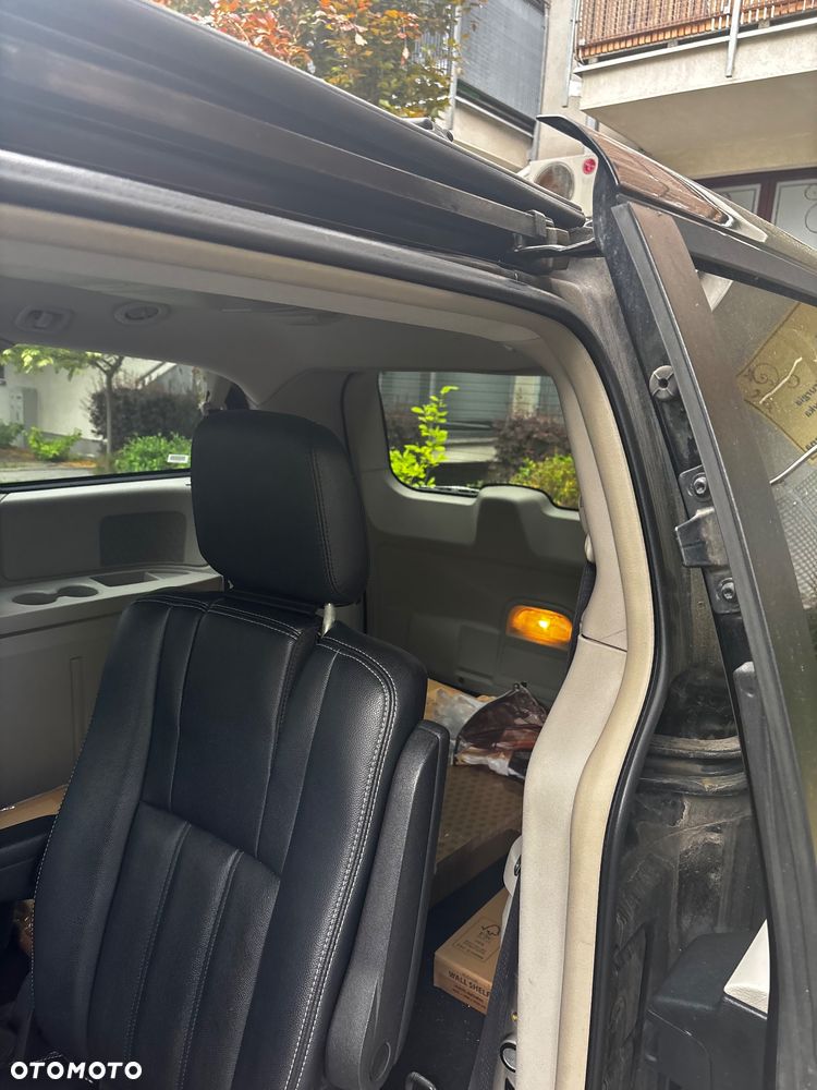 Chrysler Town & Country 3.6 Touring - 14