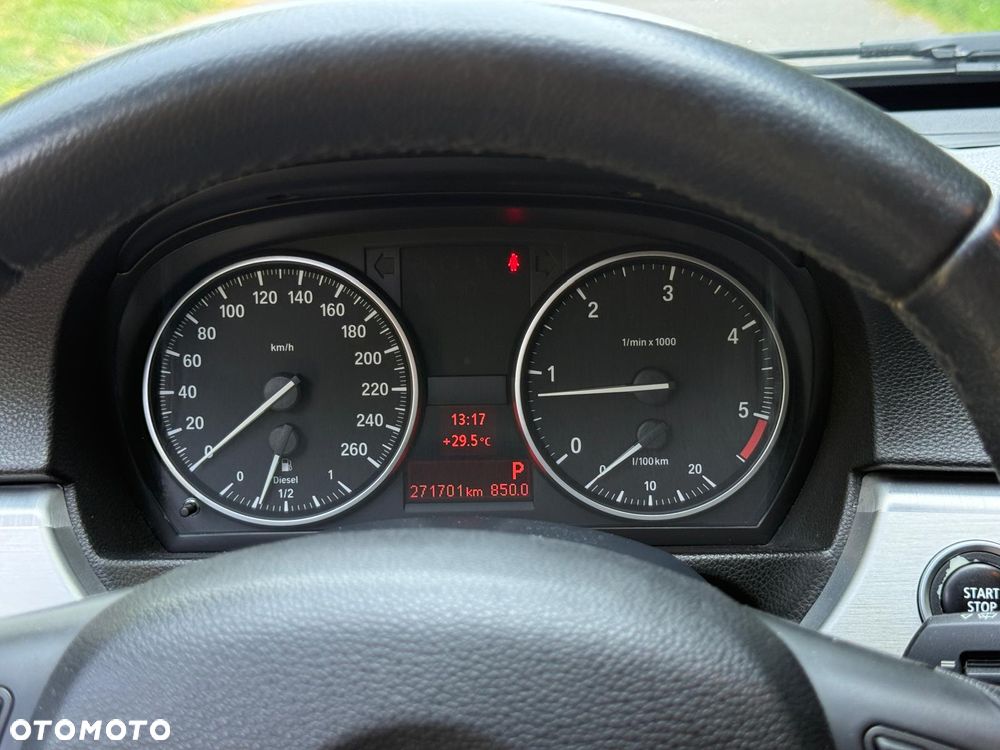 BMW Seria 3 318d DPF Edition Exclusive - 33