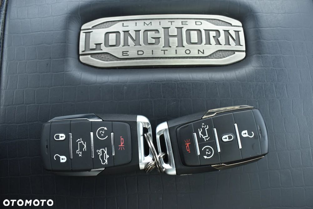 RAM 1500 Crew Cab Limited - 37