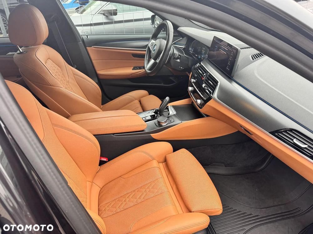 BMW Seria 5 ver-530e-xdrive-m-sport-sport - 8