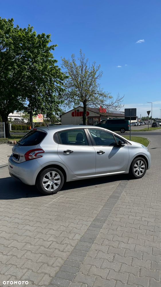 Peugeot 208 82 PureTech Style - 6