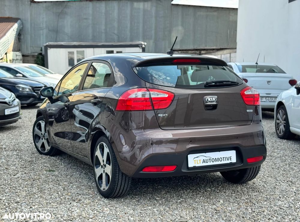 Kia Rio 1.4 CRDI Platinum Edition - 2