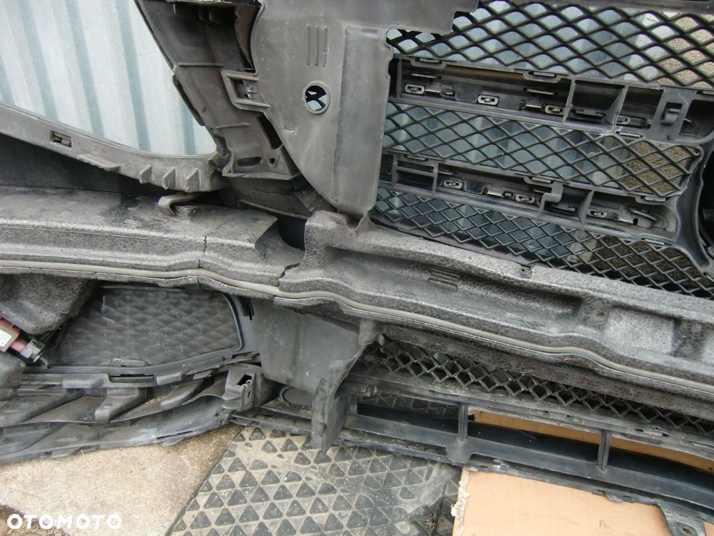 Zderzak Mercedes E KLASA W213 A213 6X PDC - 13