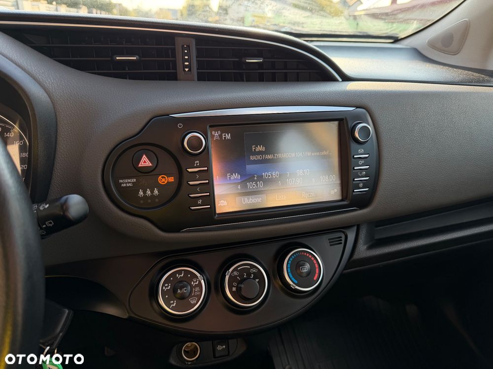 Toyota Yaris 1.0 VVT-i Life - 26